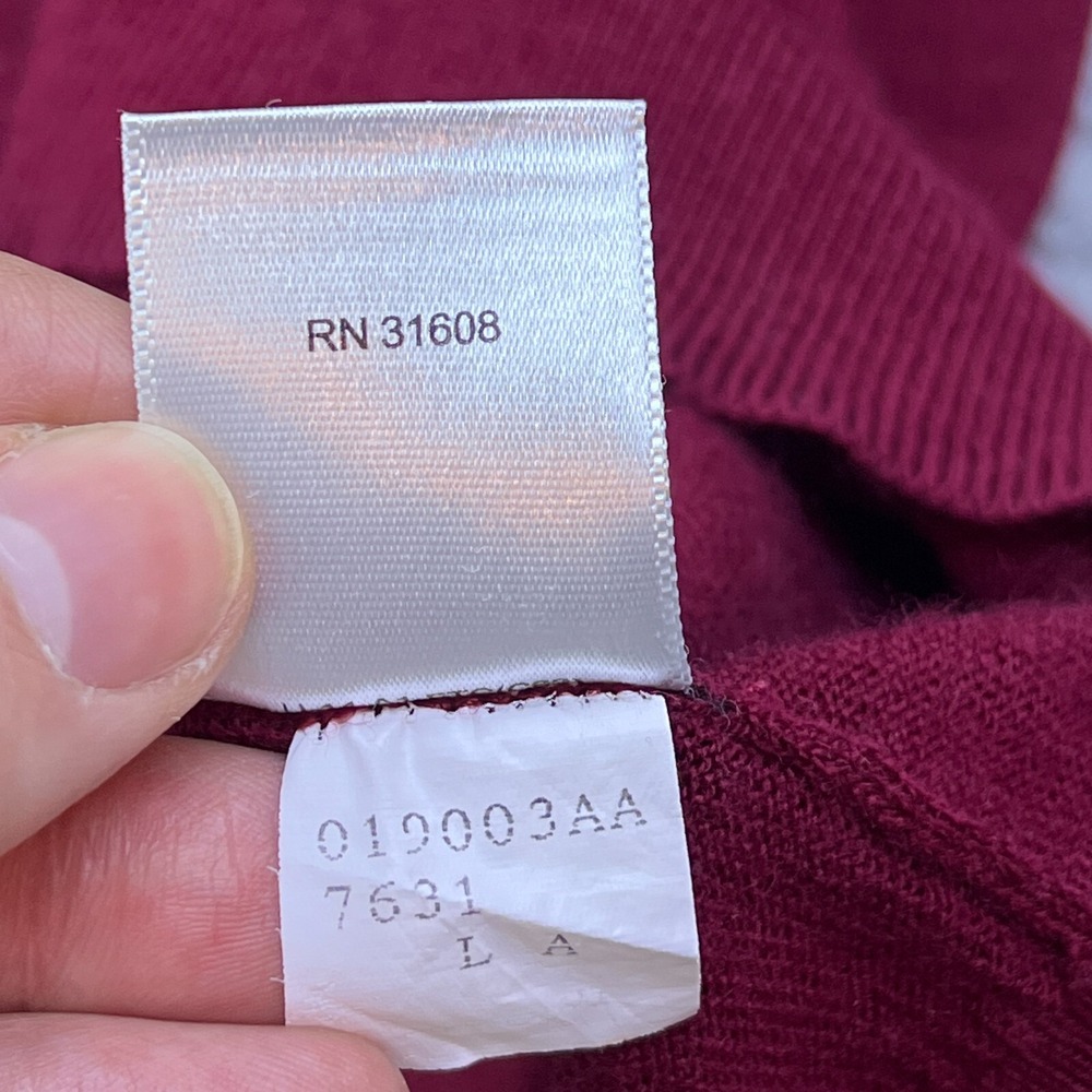 Jos A Bank Executive Collection Sweater L Red 100% Wool‎ Knit V-Neck Pullover - Picture 8 of 10